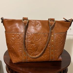 PATRICIA NASH HANDBAG. IN MINT CONDITION!